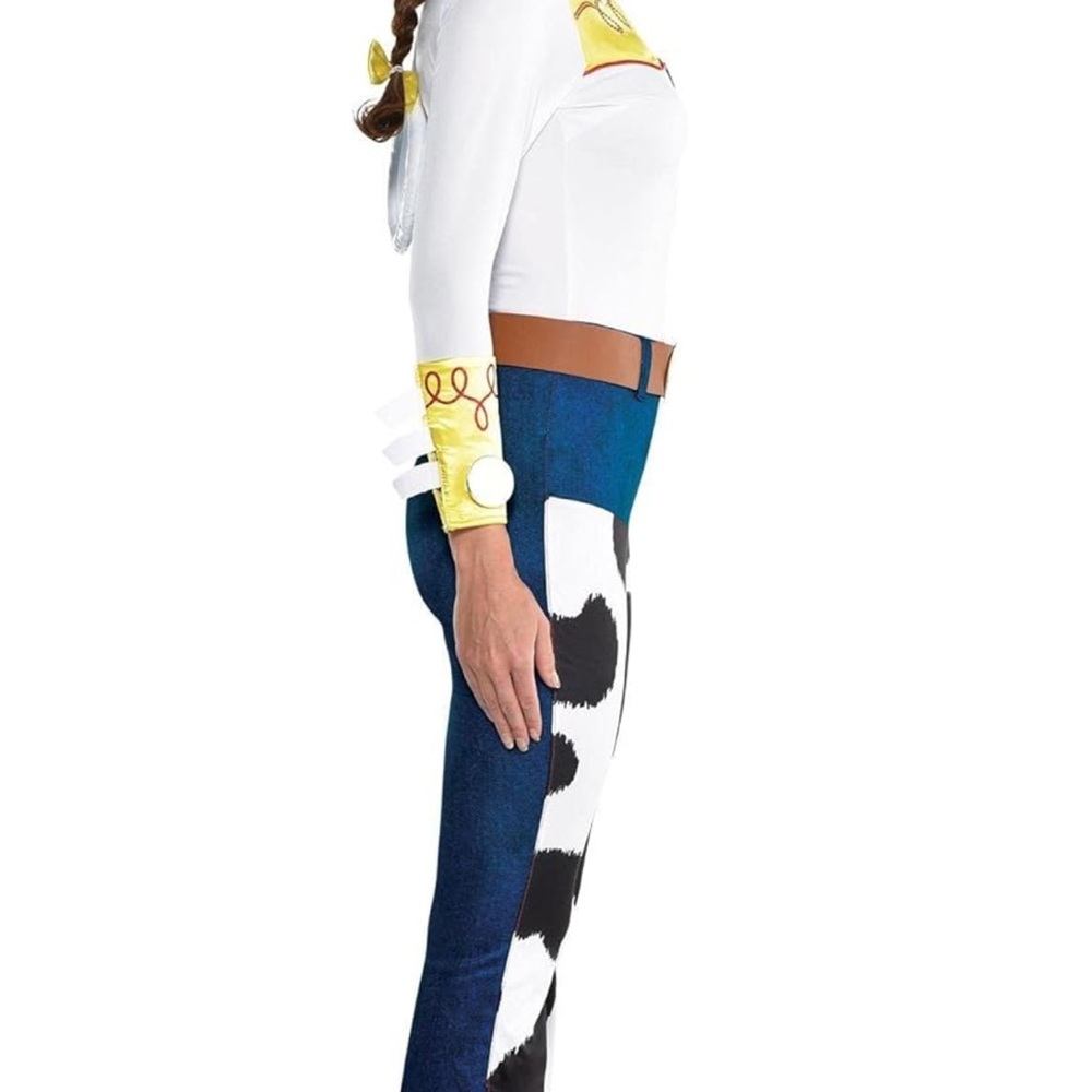 Jessie Toy Story women’s Costume with Yellow and Blue Accents - Picture 2 of 5